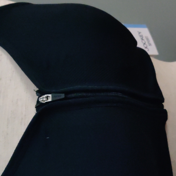 Size M Jockey High Impact sports bra with zipper front - Picture 3 of 3